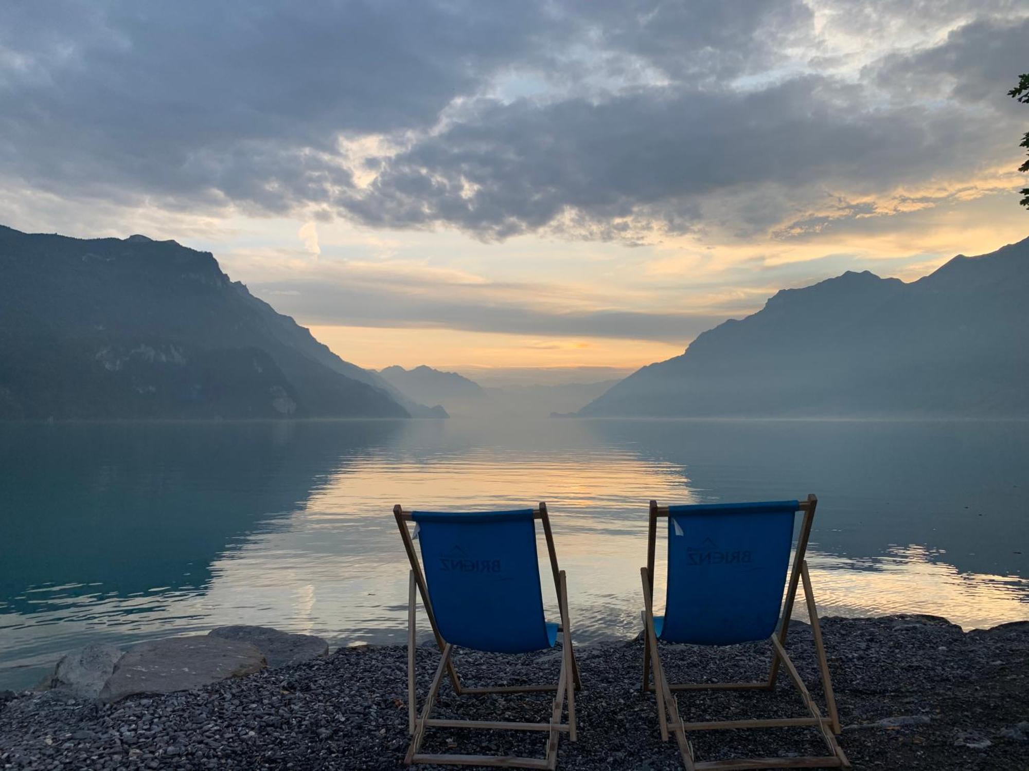 Romantic Lake & Mountain Apartment Pure Swissness Brienz  Bagian luar foto